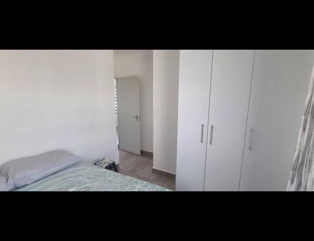 3 BEDROOM HOUSE FOR SALE IN THATCHFIELD